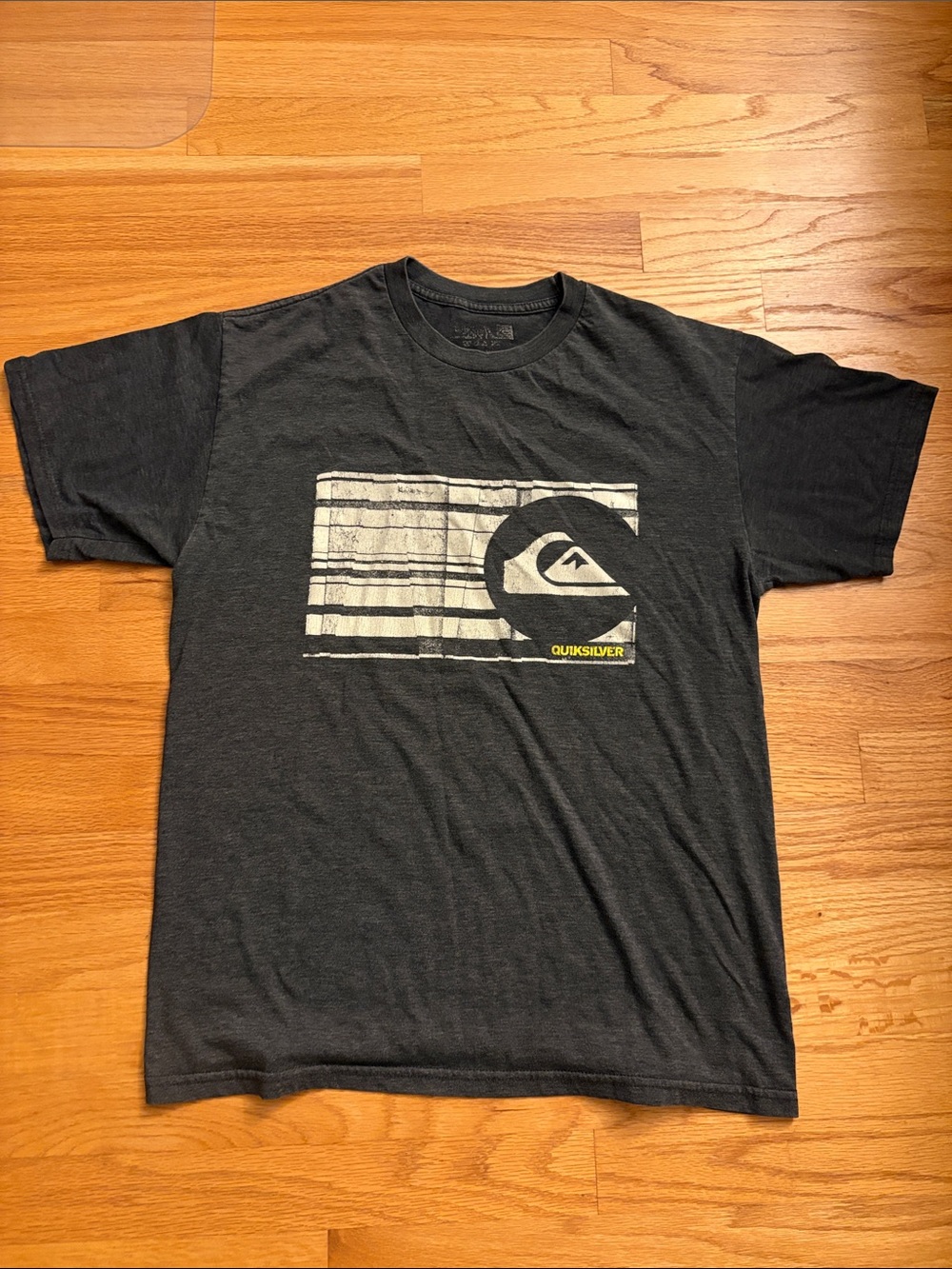 Quiksilver Grey Short Sleeve Tee with White Graphic and Yellow Accent